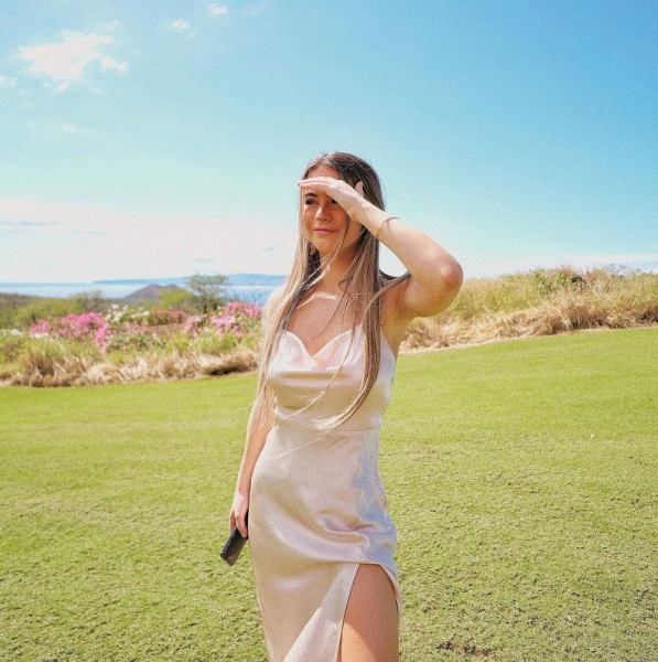 Симпатичные девушки в летних платьях 31.01.2118