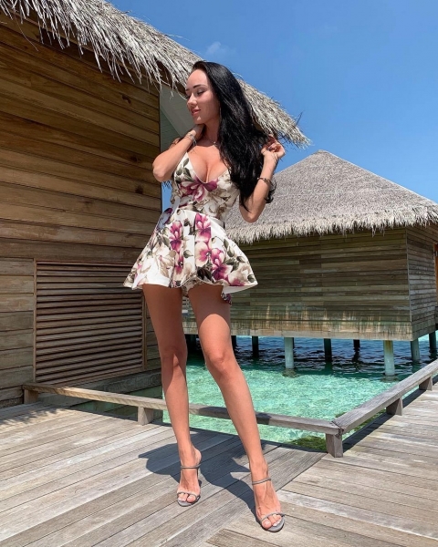 Симпатичные девушки в летних платьях 31.01.2127