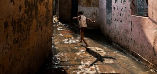 мальчик на улице